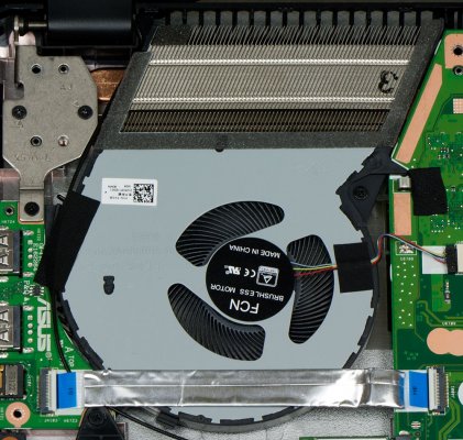 Не до конца гейминг: ASUS X570UD — Железо. 5