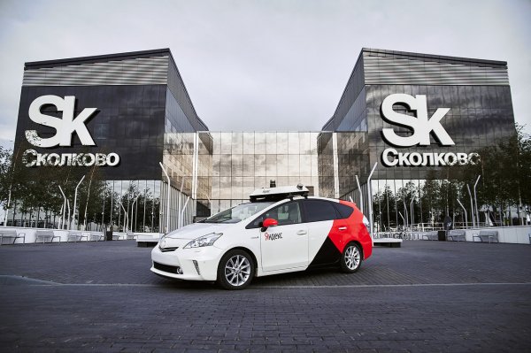 Яндекс прокатил Медведева на новом беспилотном такси