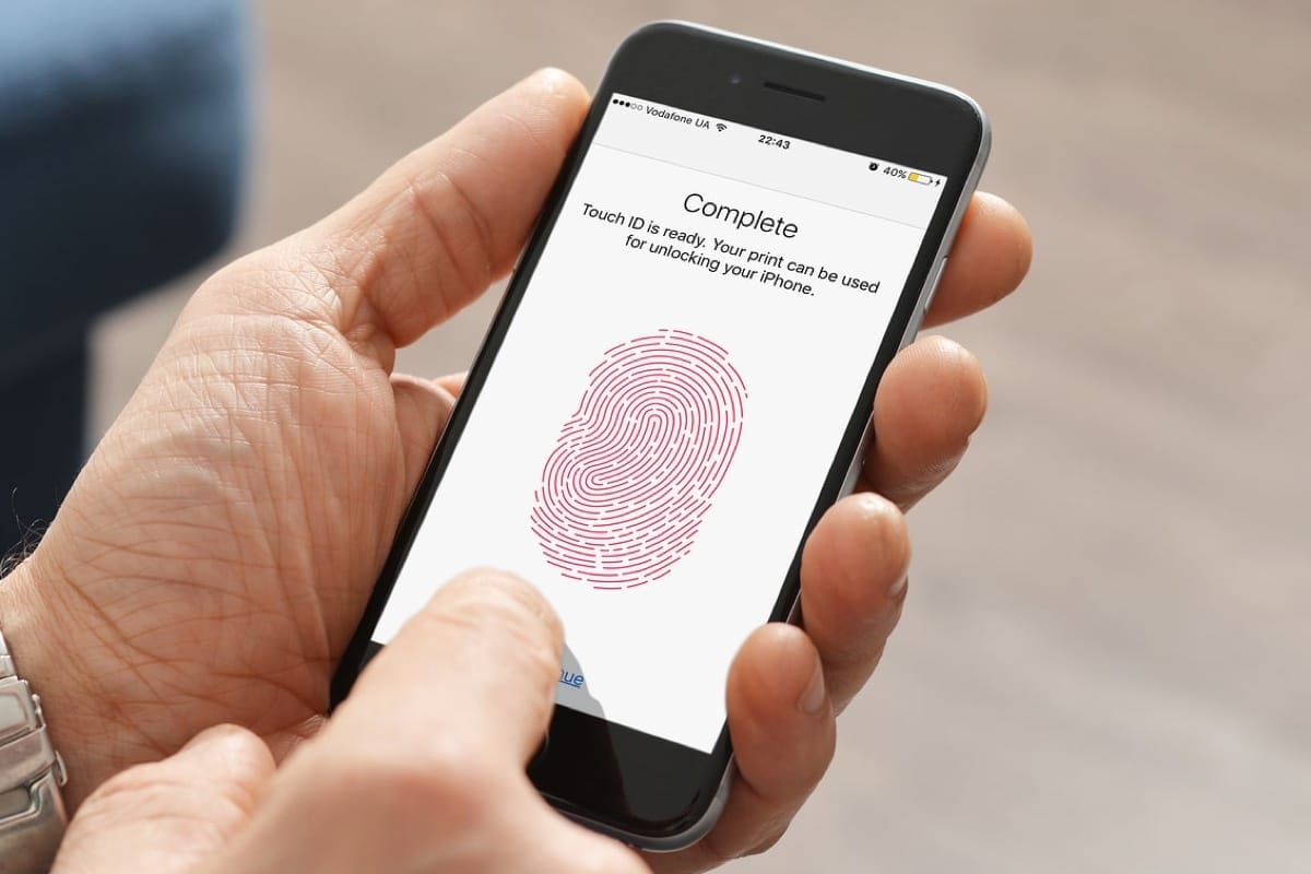 Apple получила патент на Touch ID, работающий на всей площади экрана