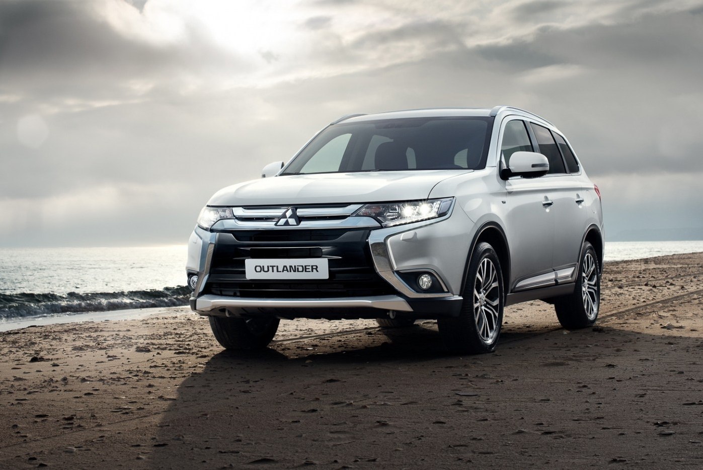 Медиасистему Яндекс.Авто установили в Mitsubishi Outlander и Pajero Sport