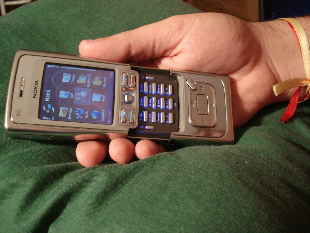 Nokia 2005