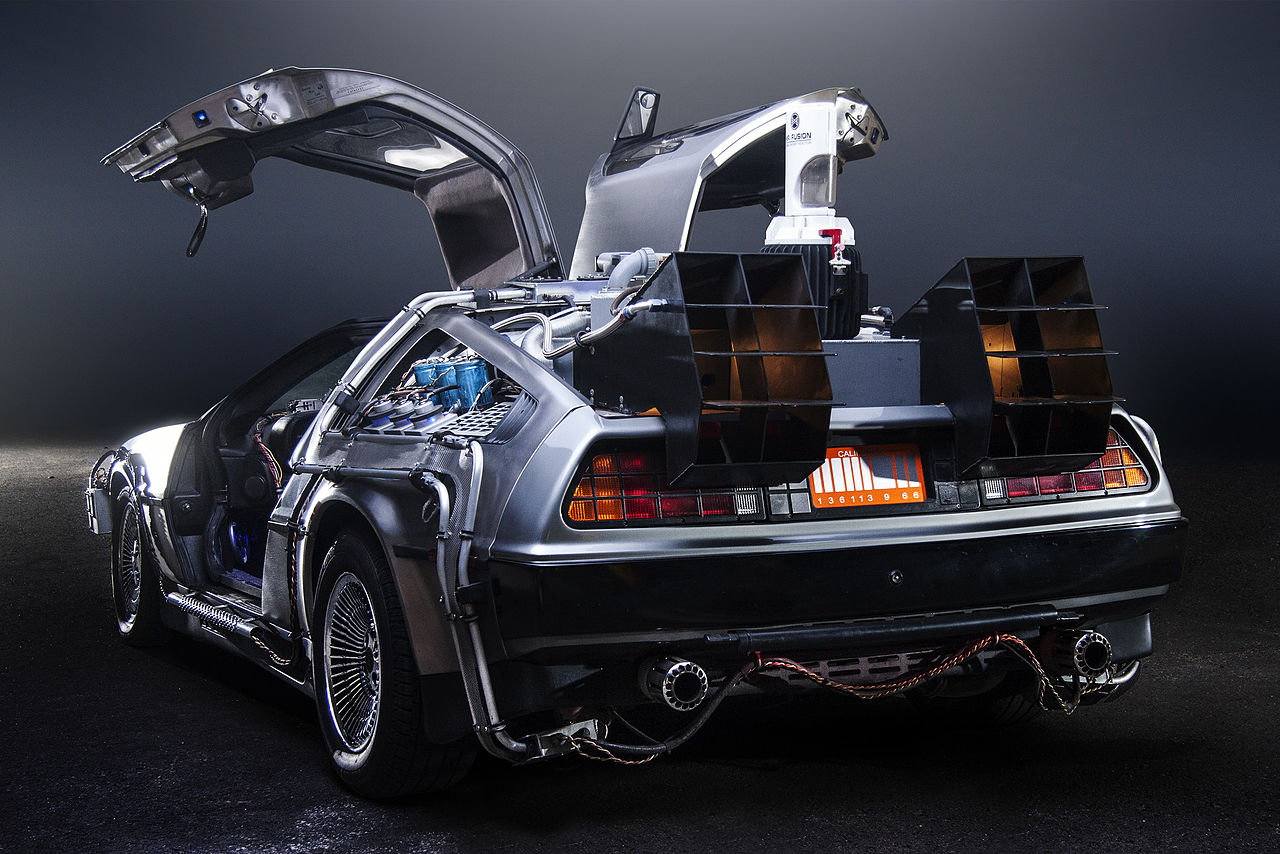 Культовую «машину времени» DeLorean DMC-12 возродят в 2021 году