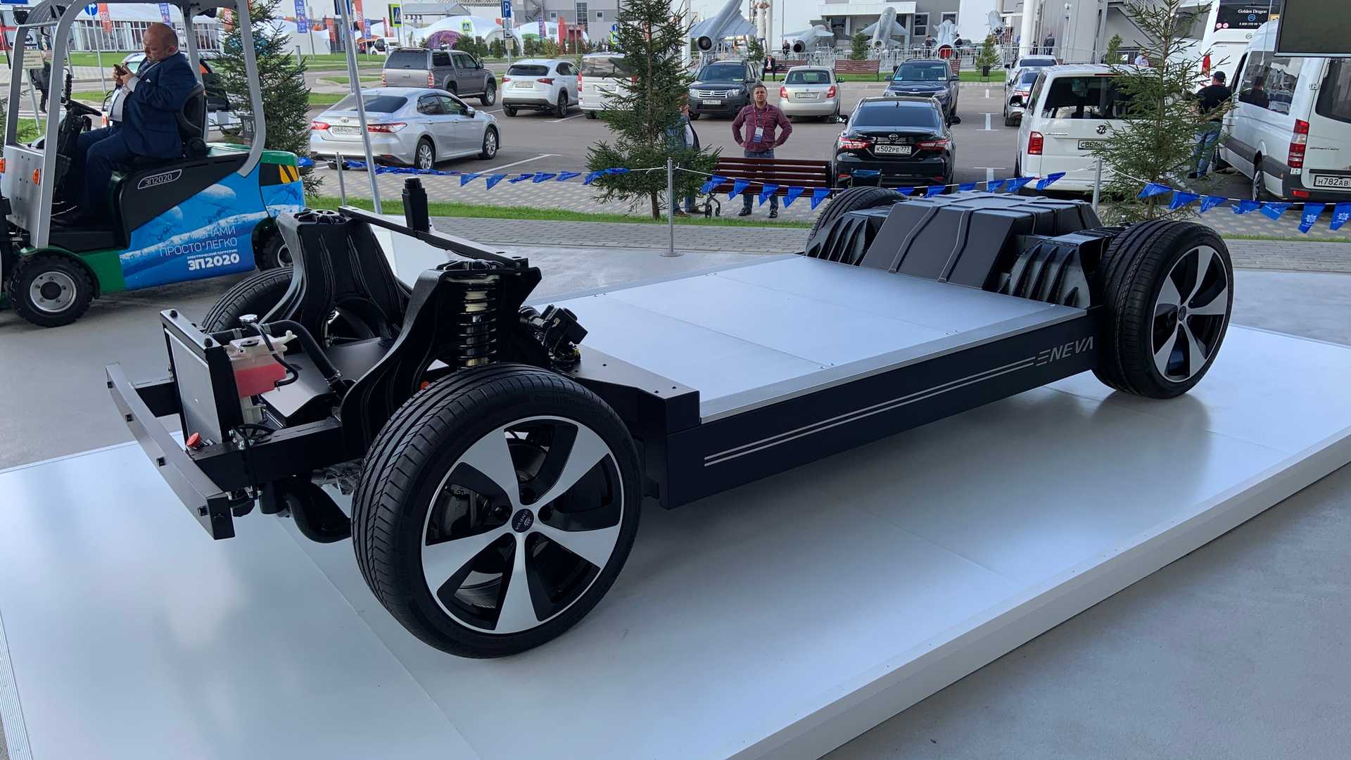 Российская Tesla: Алмаз-Антей представил платформу для беспилотного  электрокара