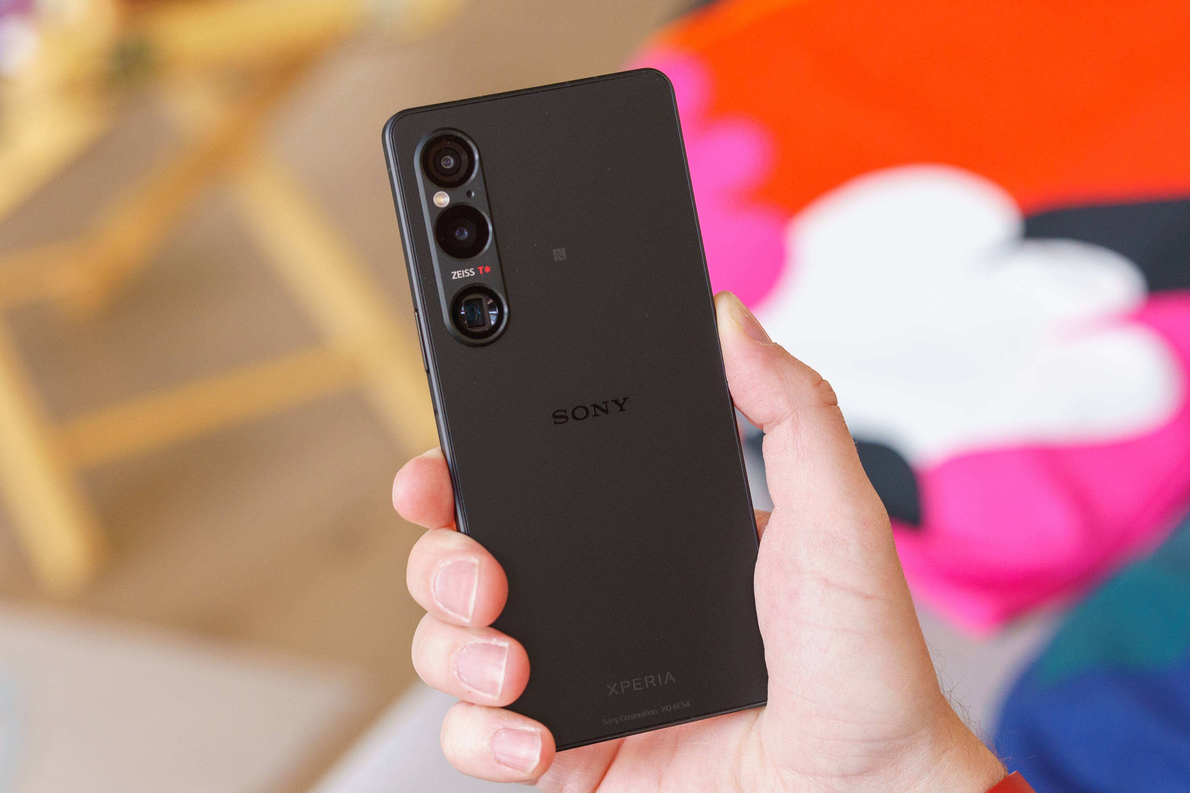 Sony уже не та — сдалась? Обзор Xperia 1 VI с изменившимися приоритетами