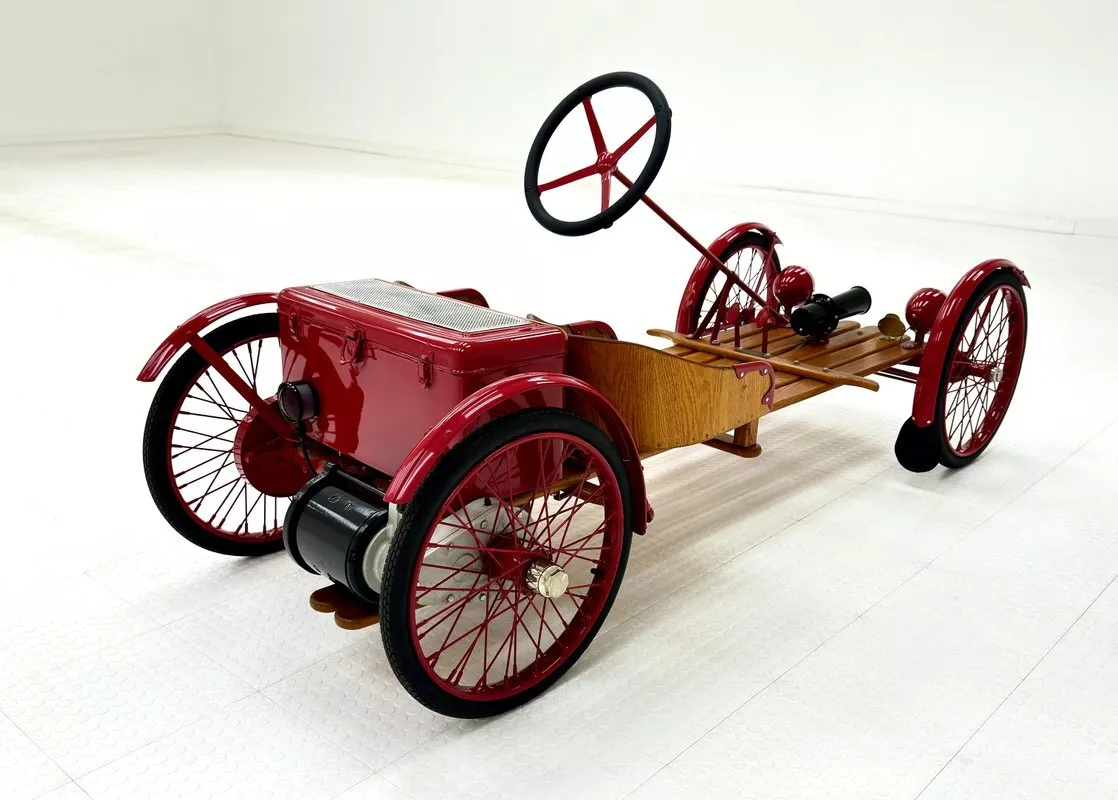 В интернете продают электромобиль 1924 года выпуска — Auto Red Bug