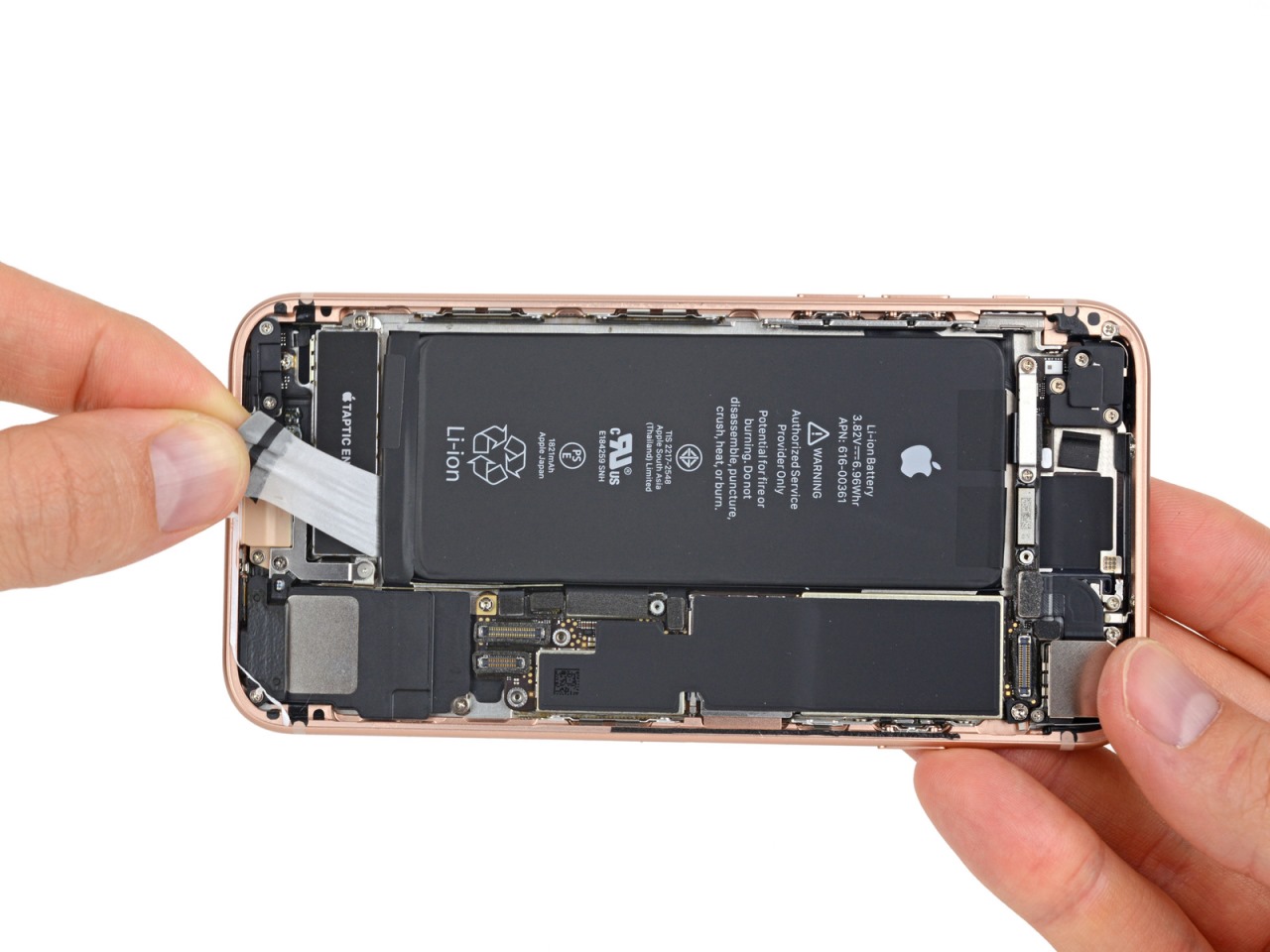 iFixit: заднее стекло iPhone 8 обойдется дороже экрана