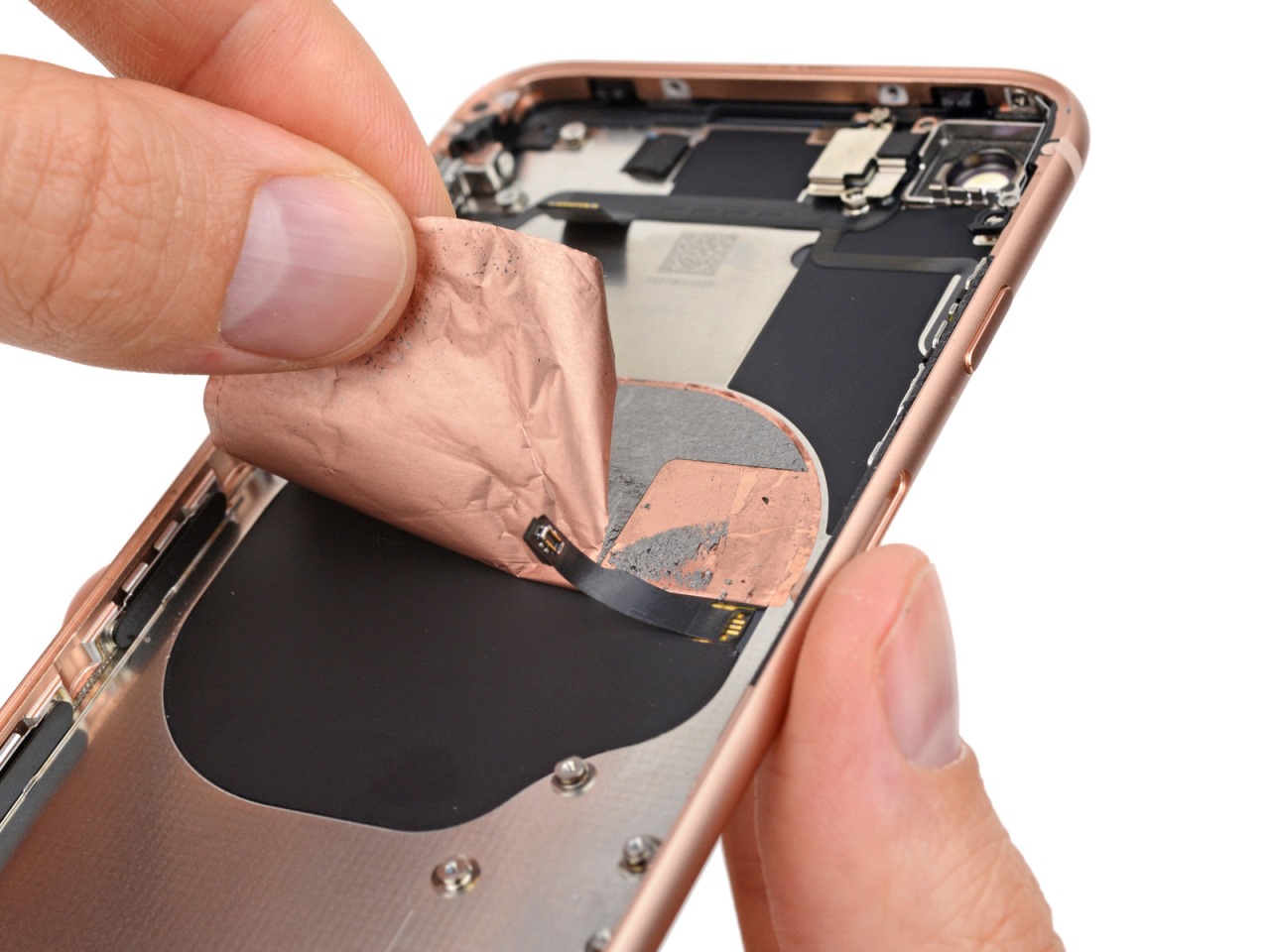 iFixit: заднее стекло iPhone 8 обойдется дороже экрана